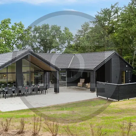 Semesterbostad Stunning In With Sauna